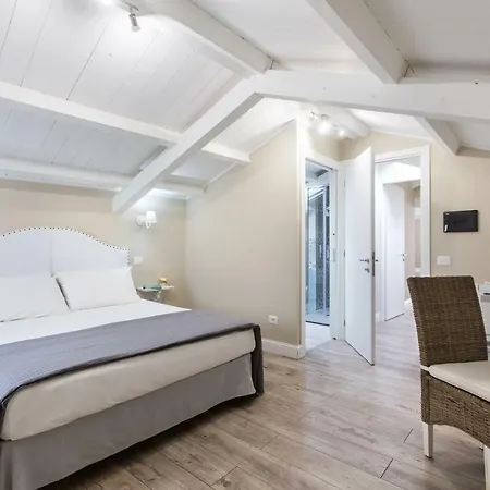 White House Cagliari