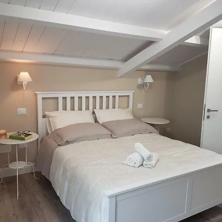 Apartament White House