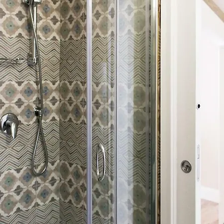 Apartament White House